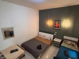 Central Sliema Stay Cozy for 4 guests, Air-Conditioned, Self Check-In