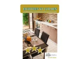 EIGHTEEN KT GOLDEN APARTMENT - With garden and private parking just 5 minutes walk from the historic center