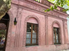 Casa Los Nísperos by Posada de la Flor, Hotel in Colonia del Sacramento