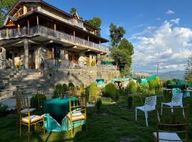 Pine Grey Castle, Hotel in Almora