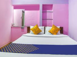 SPOT ON 67841 Hotel Rajeshwar, hotel v destinaci Vadódara