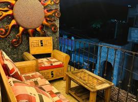 Sol de Peña Apartment with balcony and downtown view, hotell i Bernal
