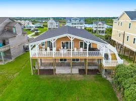 Renovated ocean-view home with beachfront access, hot tub, pool table, & deck