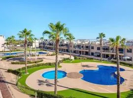 Sunny apartment 5 minutes to Mil Palmeras Beach