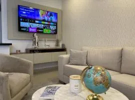 Luxury Apartment in Great Area!