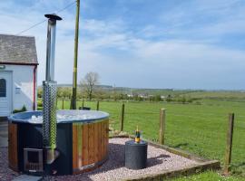 Muirston Farmhouse - Uk44977, hotel a Ayr