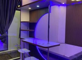 HOUSEBOAT AFFA grup, tjaldst&aelig;&eth;i &iacute; Karanganyar