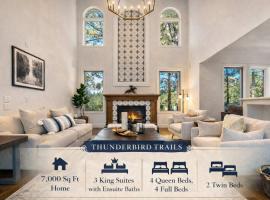 Luxury Golf Estate - 7 Ensuite Suites - Steam Spa - Theatre, hotel u gradu Monument