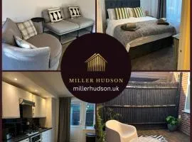 Gatwick 1 Bed Flat With Parking and Garden