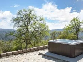 Canyon View House w/ hot tub, game room, views, and more