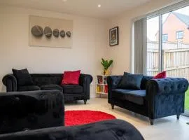 You will Love our Spacious & Modern 3 bedroom Home in Sheffield S2
