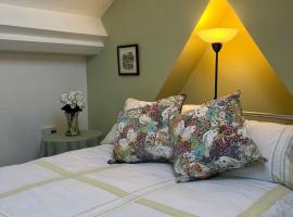 Spacious Semi-Detached Home โรงแรมในเฮริฟอร์ด