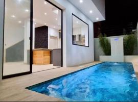 Villa con Piscina Privada para 8 Personas Salinas, hotel a Salinas