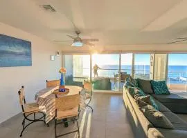 Pool & Beach Apartment