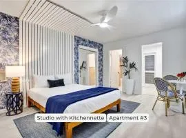 Lake Worth Studio with Kitchenette and Shared Yard