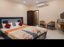 Hotel O White Rock Hotel, hotel em Alwar