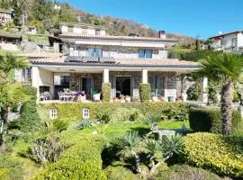 Stay near Lake with Panoramic Views