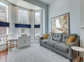 1 Block to Penn Station-Baltimore! Urban Studio