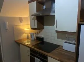 ulsterville cosy apartment 5 min walk from city center STRICTLY OVER 25 ONLY