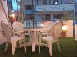 terraza y balcón en la zona romantica cerca del mar