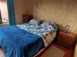 habitacion privada con desayuno incluido - hospedaje familiar -Lago Ranco, hotel di Lago Ranco