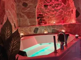 Elysia Luxury Suite con Jacuzzi - Centro Brindisi
