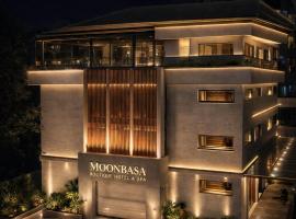 MoonBasa Boutique Hotel and Spa Infopark , Kakkanad، فندق في كوتشي