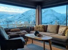 Accessible Cabin With Views By Lake Bergevann