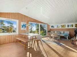 Cabin In The Front Row By The Fjord In Hurum