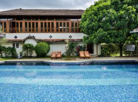 Springdale Heritage, hotel u gradu Tekadi