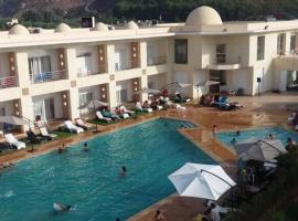 Sun Beach Med, hotel en Saidia