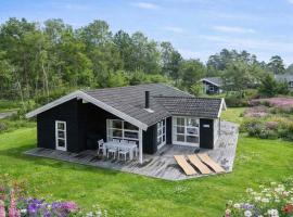 Lovely Cottage Near A Fantastic Beach, hótel í Vester Sømarken