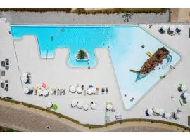 Cozy Stacaravan In Vabriga With Swimming Pool