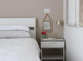 MAISON REBECCA, готель у місті Карпі