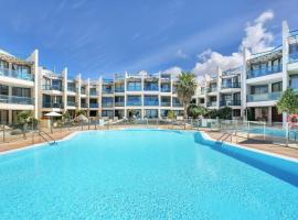 Oceanfront Apartment With Pool, hotel u gradu 'Cotillo'