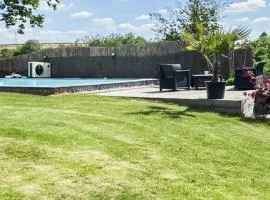 Jolie Maison Avec Piscine