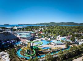 Resort &Scaron;ibenik แคมป์ในชิเบนิก