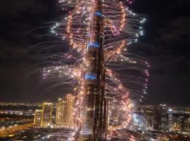 Rovostays Private Room in Signature Luxury Apartment Facing Burj Khalifa