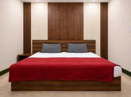 Hotel O The Gold Inn Hotel、Pīrthalaのホテル