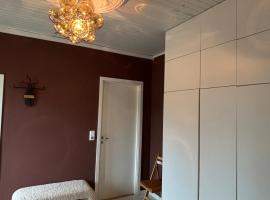 Charming newly renovated house in city centre, hotel di Verdal
