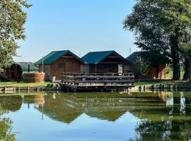 Savoy Village, Hotel in Čokadinci