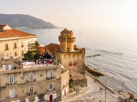 Torre Perrotti - Le suite, готель у місті Санта-Марія-ді-Кастеллабате