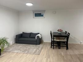 A cozy apartment at Ekhagen, viešbutis Jonšiopinge