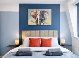 Gallery 2 Bed Apartment, Free Parking for 2 Vehicles, Gym, Yoga & Cinema Room