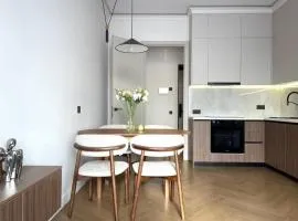 Completely modern in the very center of the city, welcome