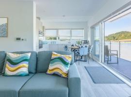 River View - Prime River Front Location, hotel a Seaton