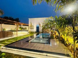 Greek House By Housiify, Hotel in Gurgaon