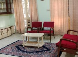 Aum Homestay, hotel u gradu 'Dānāpur'