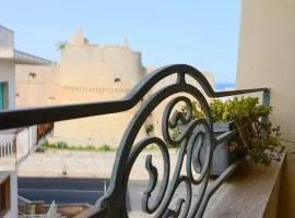 Elegant house in the Castle area Calipso