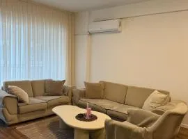 Bright & Cozy 2- Bedroom Apartment